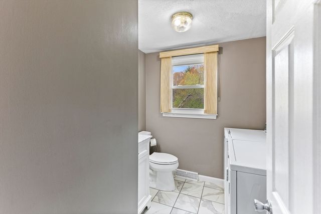 47 Cranberry Ln, Easton, MA 02375