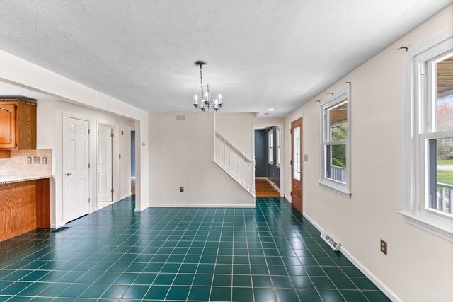 47 Cranberry Ln, Easton, MA 02375