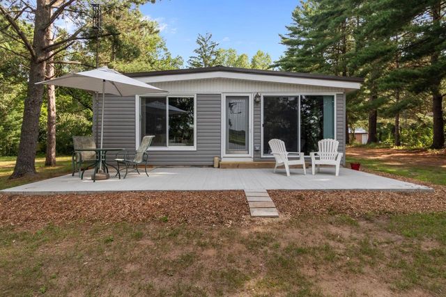 N5059 Fox River Lane, Princeton, WI 54968