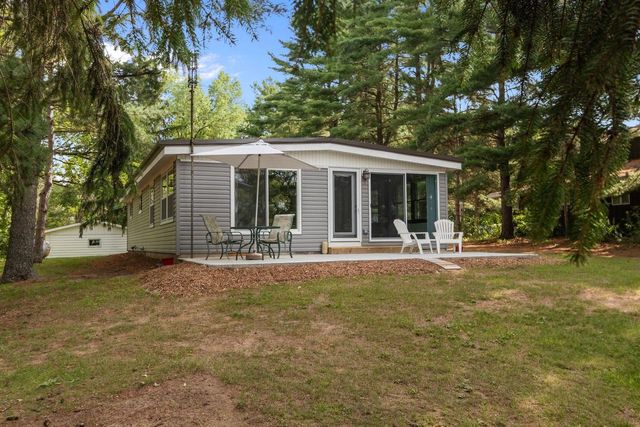 N5059 Fox River Lane, Princeton, WI 54968