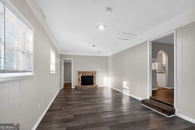 90 Jonathan Road, Riverdale, GA 30274