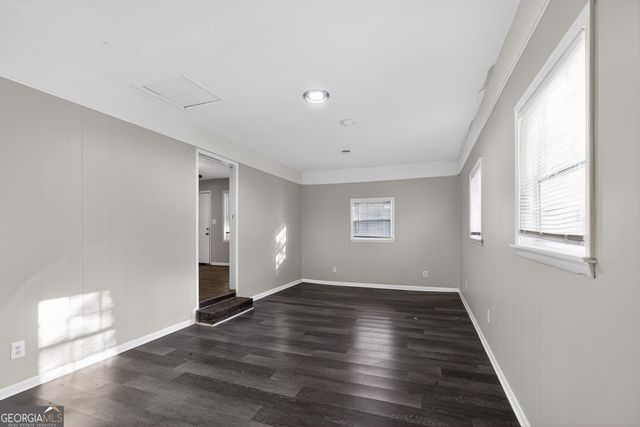 90 Jonathan Road, Riverdale, GA 30274