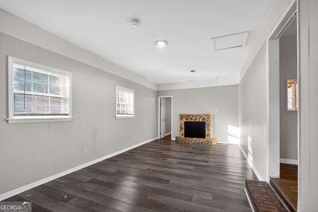 90 Jonathan Road, Riverdale, GA 30274