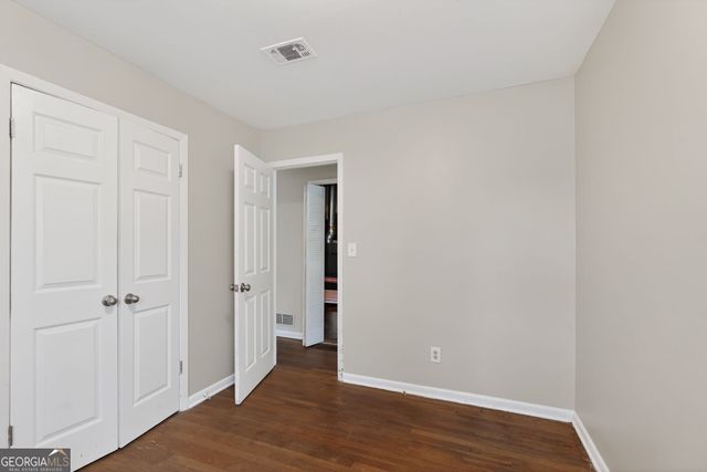 90 Jonathan Road, Riverdale, GA 30274