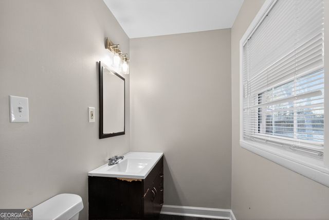 90 Jonathan Road, Riverdale, GA 30274