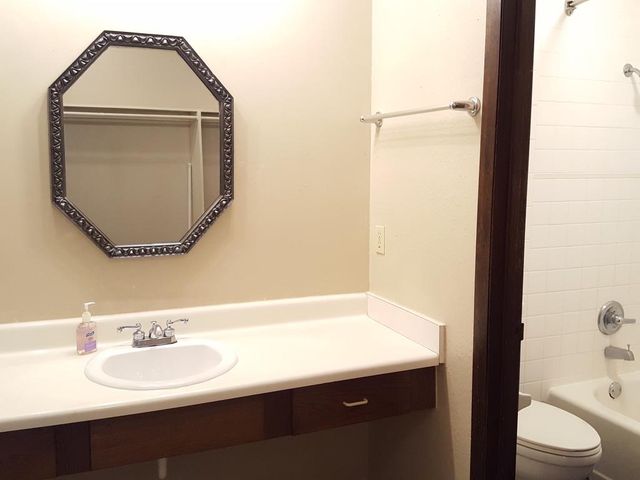 822 Cardinal Creek Boulevard, Norman, OK 73072