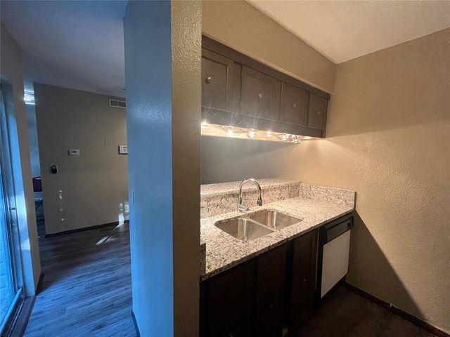 822 Cardinal Creek Boulevard, Norman, OK 73072