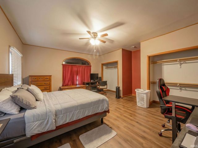 2136 N West Raintree Drive, New Castle, IN 47362