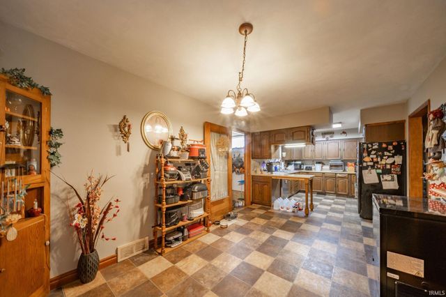 2136 N West Raintree Drive, New Castle, IN 47362