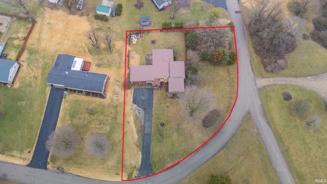 2136 N West Raintree Drive, New Castle, IN 47362