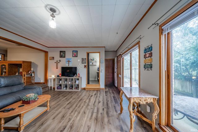 2136 N West Raintree Drive, New Castle, IN 47362