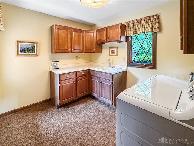 5016 Lausanne Drive, Centerville, OH 45458