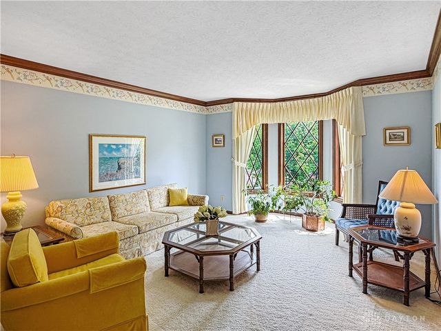 5016 Lausanne Drive, Centerville, OH 45458