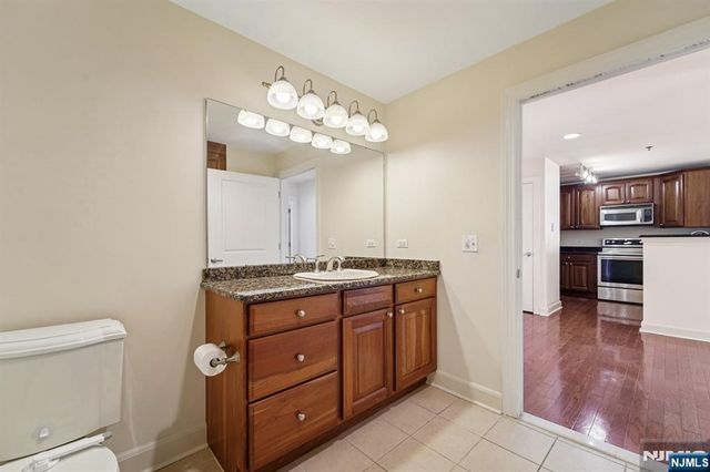 5311 City Place, Edgewater, NJ 07020