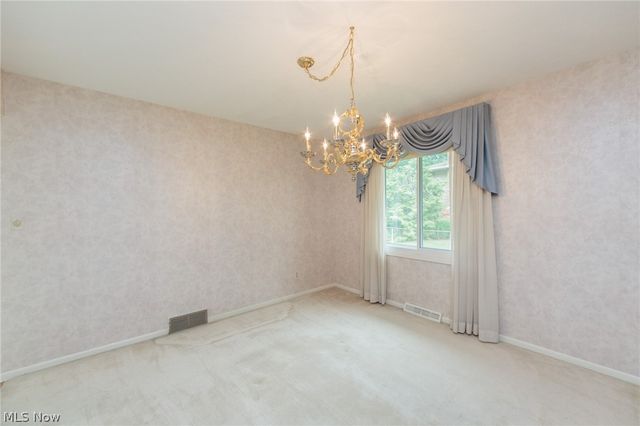 616 Sturbridge Drive, Highland Heights, OH 44143