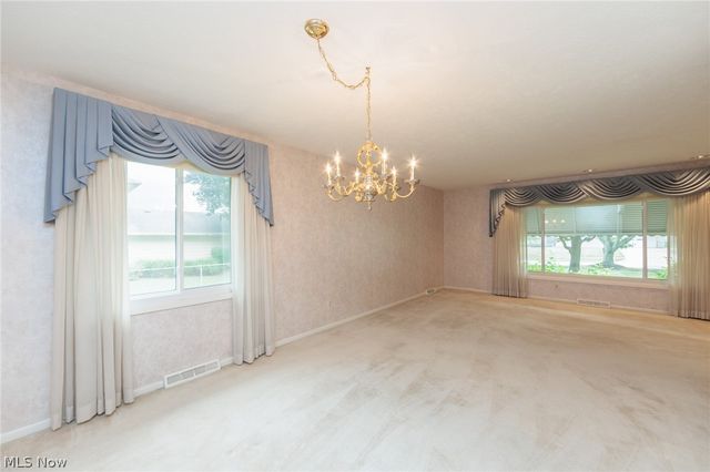 616 Sturbridge Drive, Highland Heights, OH 44143