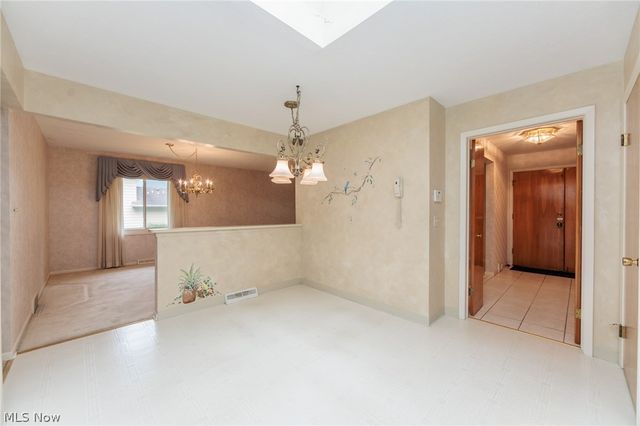 616 Sturbridge Drive, Highland Heights, OH 44143