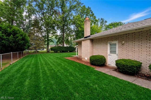 616 Sturbridge Drive, Highland Heights, OH 44143