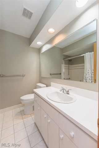 616 Sturbridge Drive, Highland Heights, OH 44143