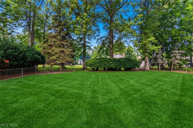 616 Sturbridge Drive, Highland Heights, OH 44143