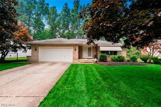 616 Sturbridge Drive, Highland Heights, OH 44143