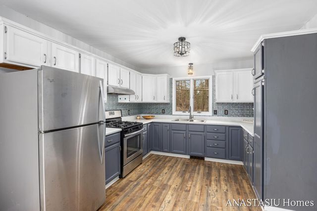 15882 Taylor Street, West Olive, MI 49460