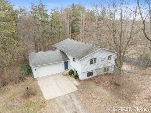 15882 Taylor Street, West Olive, MI 49460