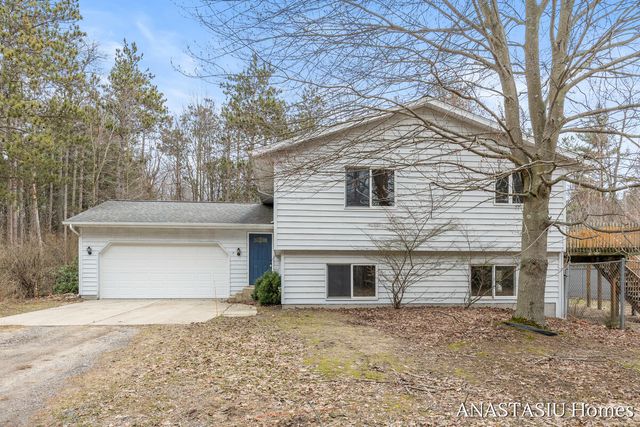 15882 Taylor Street, West Olive, MI 49460