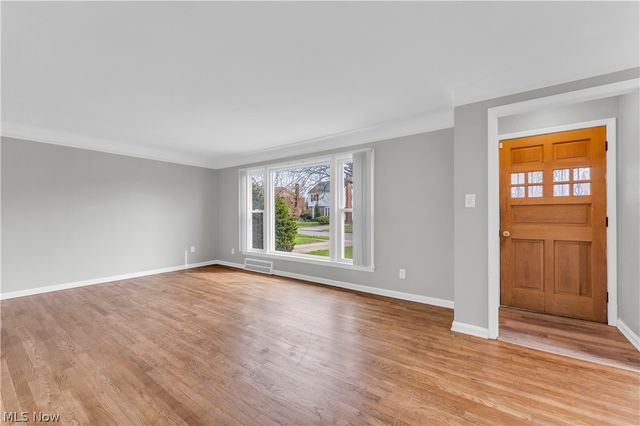 16705 Glendale Avenue, Cleveland, OH 44128