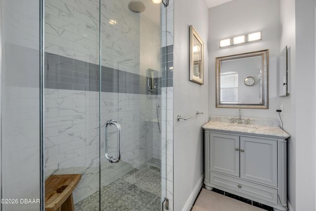 36624 Grand Island Oaks Circle, Grand Island, FL 32735