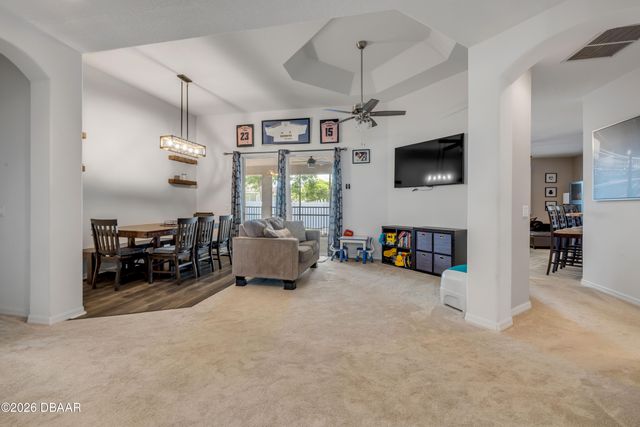 36624 Grand Island Oaks Circle, Grand Island, FL 32735