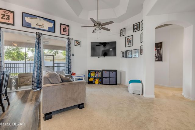 36624 Grand Island Oaks Circle, Grand Island, FL 32735
