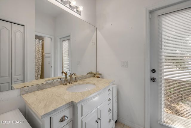 36624 Grand Island Oaks Circle, Grand Island, FL 32735