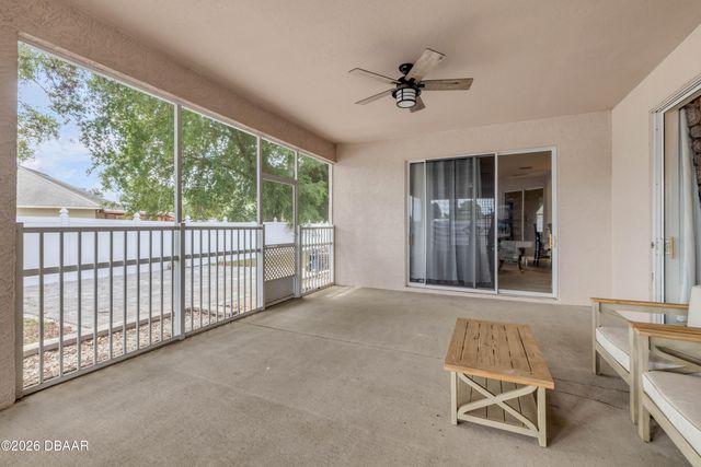 36624 Grand Island Oaks Circle, Grand Island, FL 32735