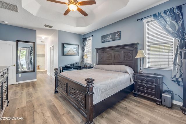36624 Grand Island Oaks Circle, Grand Island, FL 32735