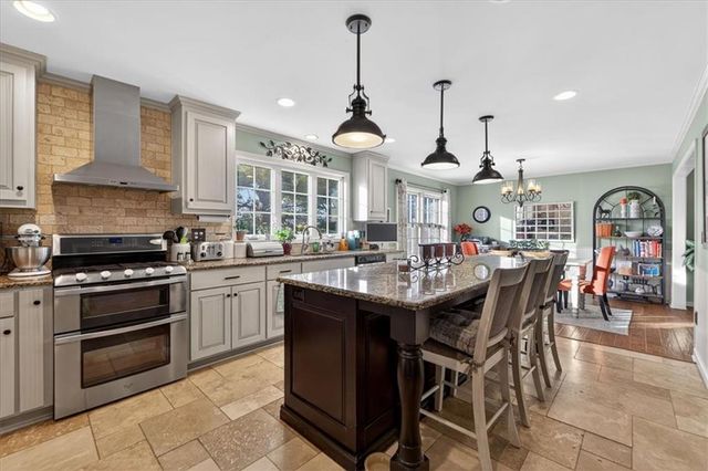 13001 78th Terrace, Shawnee, KS 66216