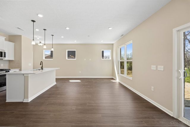 7227 Grandway Drive, West Chester, OH 45069