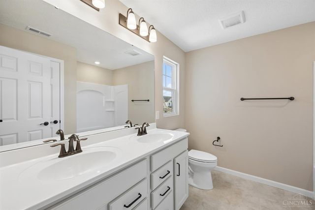 7227 Grandway Drive, West Chester, OH 45069