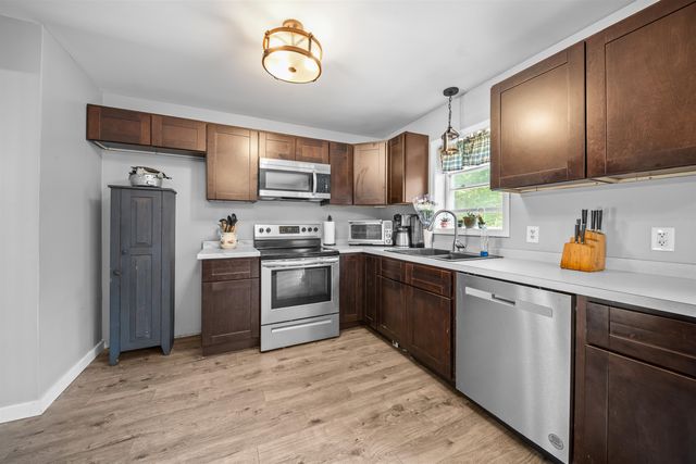 47 Henry Drive, Effingham, NH 03882