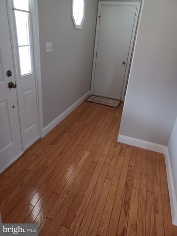 54 KNOLLWOOD DR, Woodbury, NJ 08096