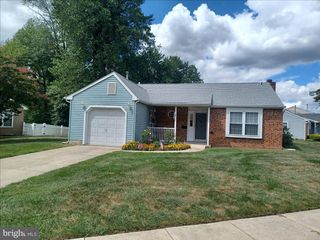 54 KNOLLWOOD DR, Woodbury, NJ 08096
