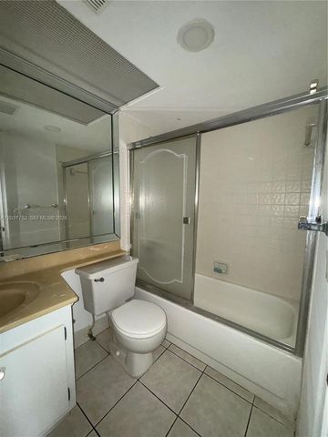 12950 SW 7th Court 404A, Pembroke Pines, FL 33027