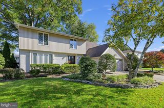 415 DOWNS DR, Cherry Hill, NJ 08003
