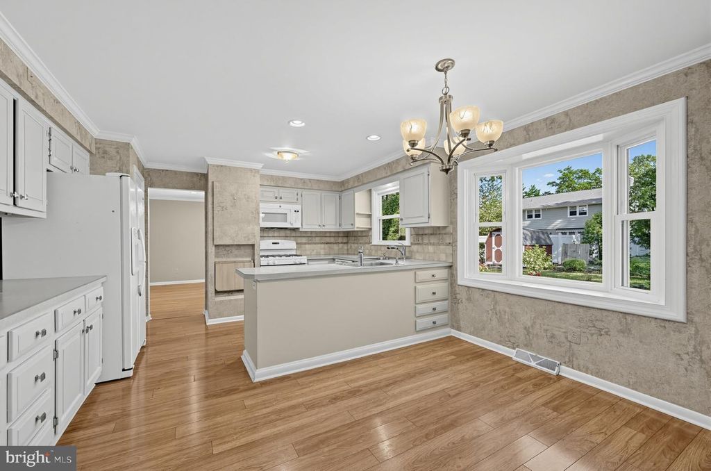 415 DOWNS DR, CHERRY HILL, NJ 08003 — photo 2