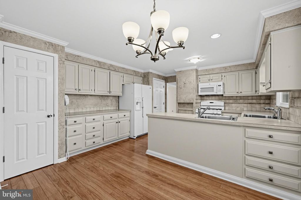 415 DOWNS DR, CHERRY HILL, NJ 08003 — photo 3