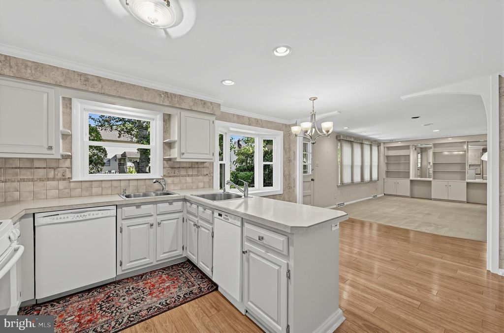 415 DOWNS DR, CHERRY HILL, NJ 08003 — photo 4