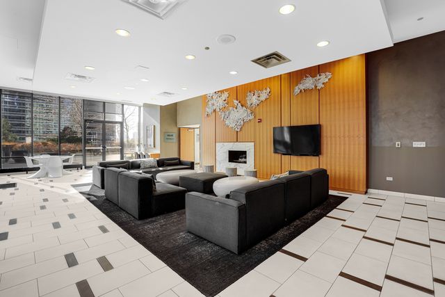 225 N Columbus Drive 5311, Chicago, IL 60601