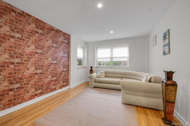111-01 66th Road 1C, Forest Hills, NY 11375
