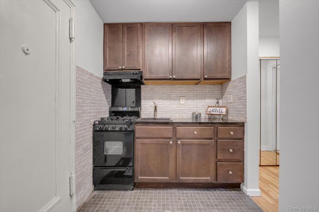 111-01 66th Road 1C, Forest Hills, NY 11375