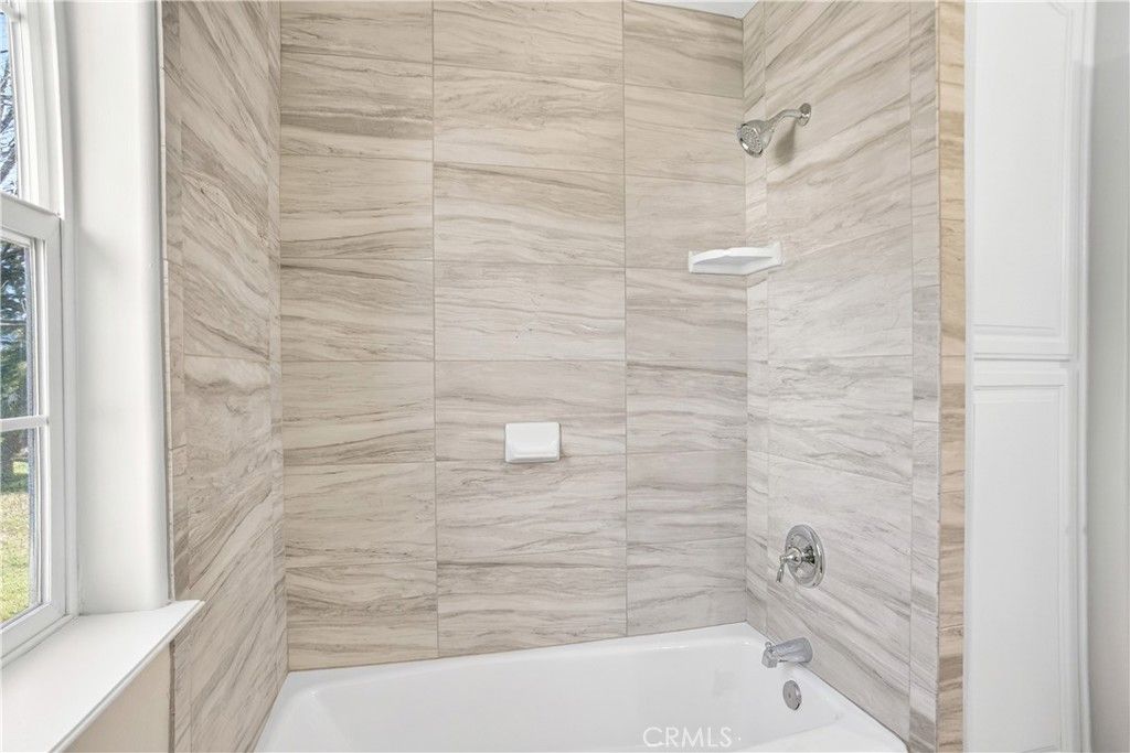 Image 28 of property listing at 30261 Knight Court, Tehachapi, CA 93561